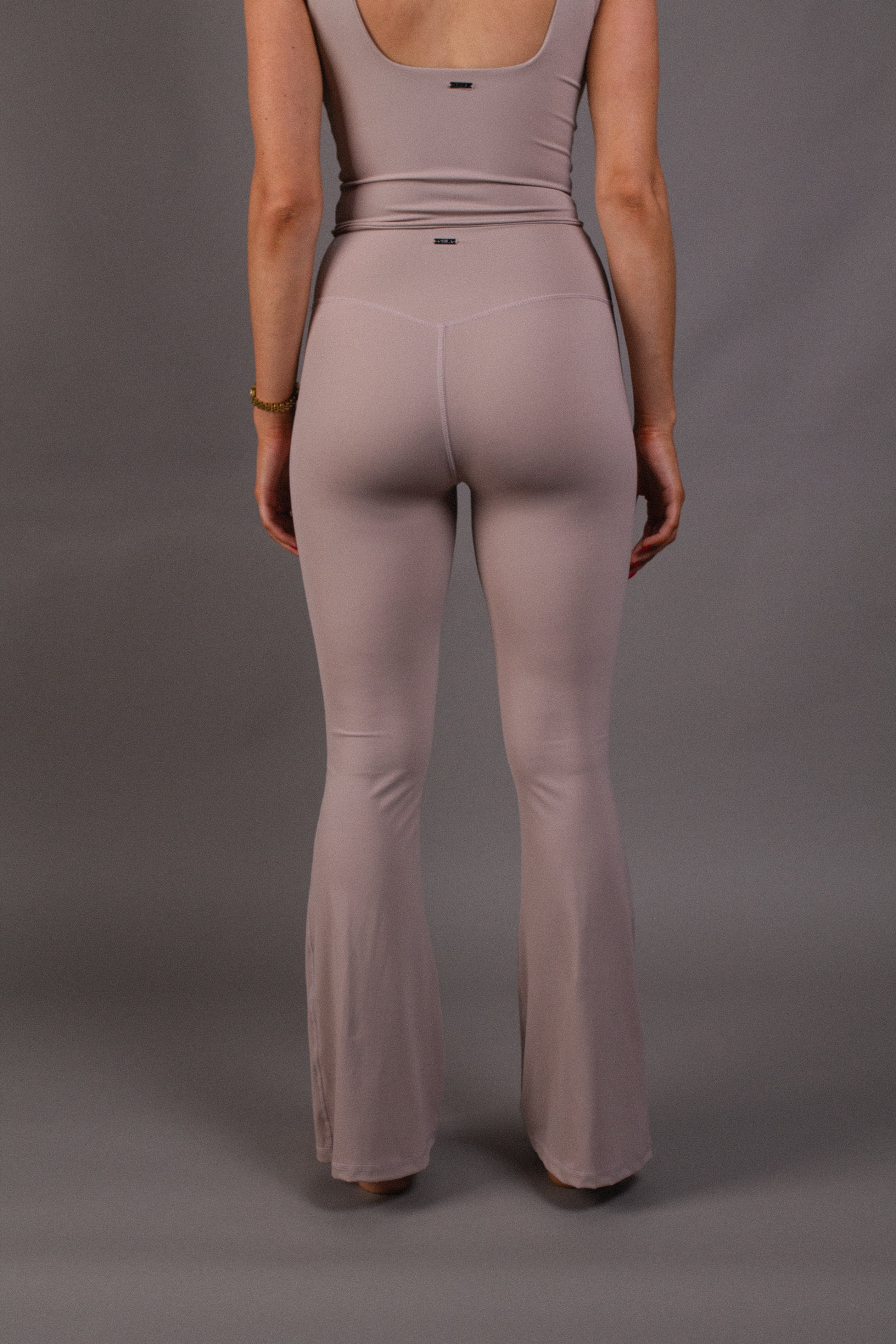 LEIGHTON FLARES